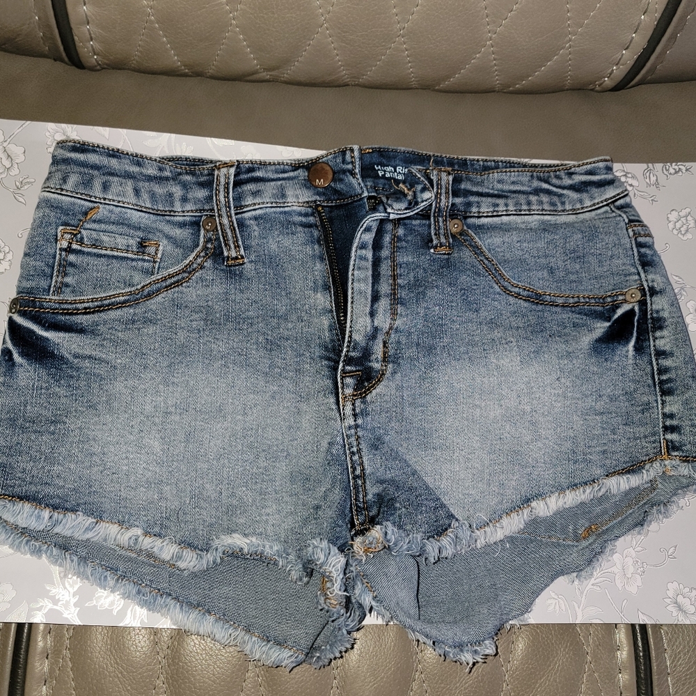 Mossimo Jean Shorts Women's Size 8/29 High-Rise Frayed Cutt-off Denim Shorts
